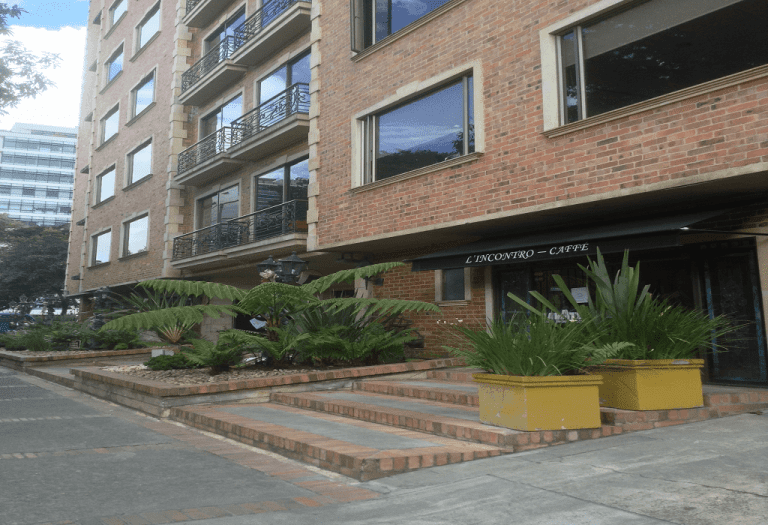 Arriendo hermosa oficina en Bogotá